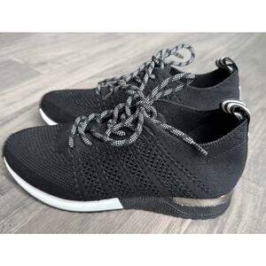 Urban Sport by J/Slides Sneakers Sz 8 | Black Knit | Metallic Heel | Casual